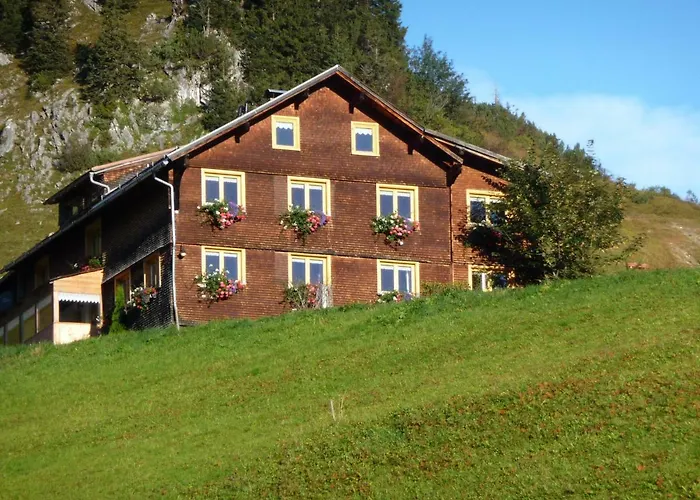 Haus Moosbrugger 아파트